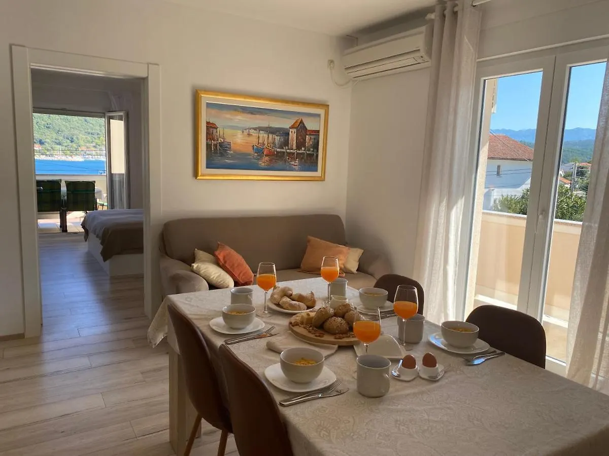 Apartments Poljak Supetarska Draga
