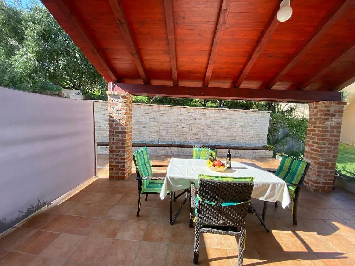 Apartments Poljak Supetarska Draga Croatia