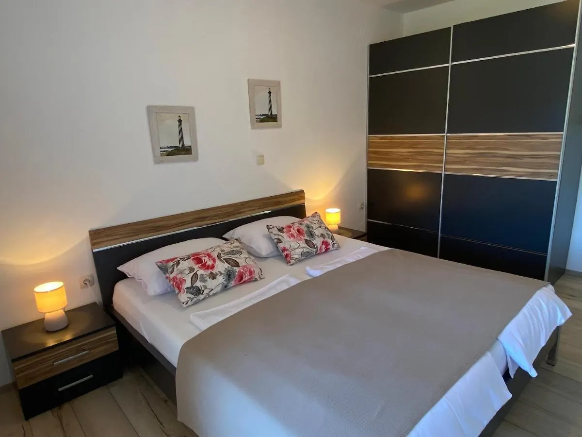 Apartments Poljak Supetarska Draga