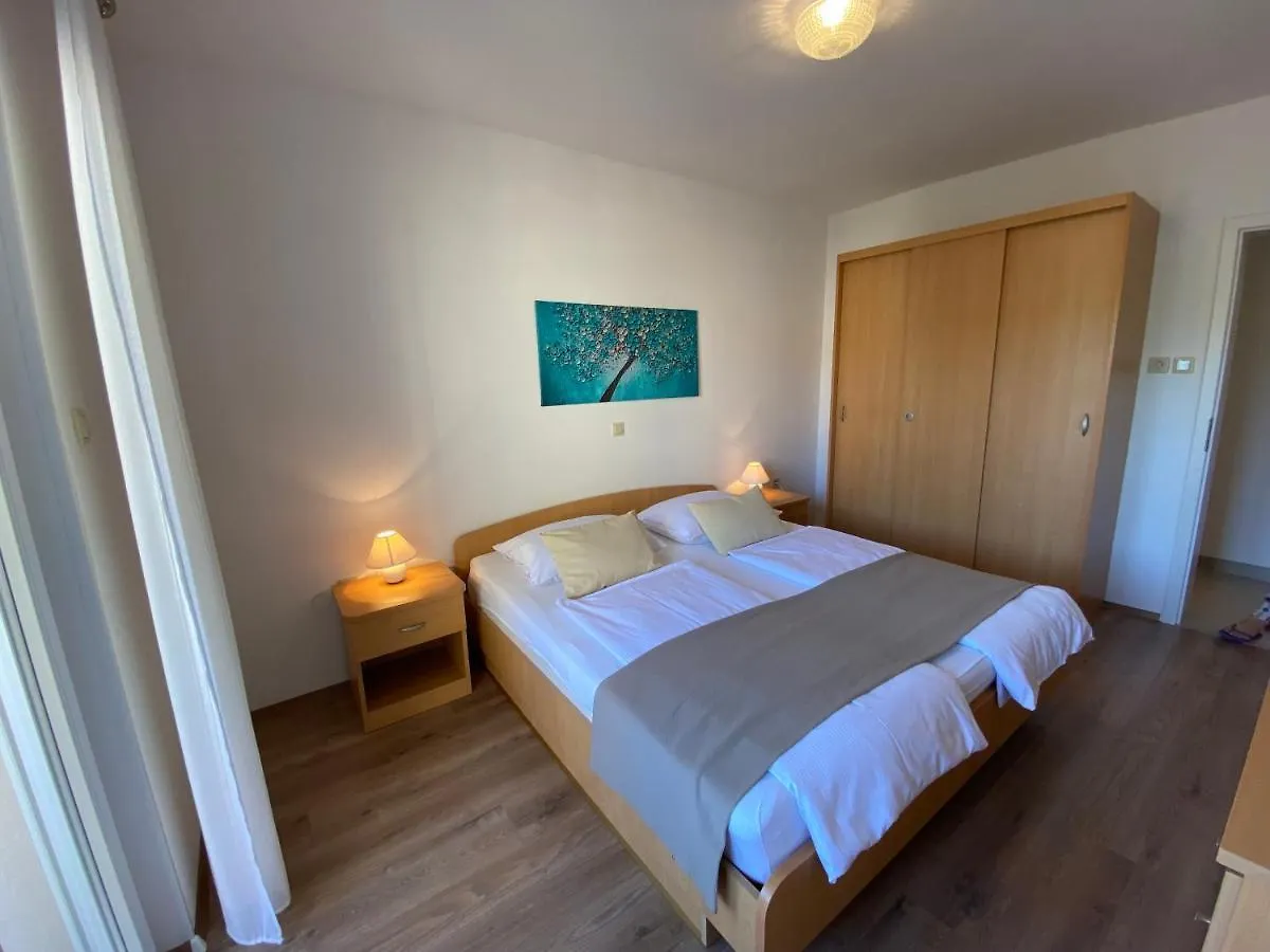 Apartments Poljak Supetarska Draga