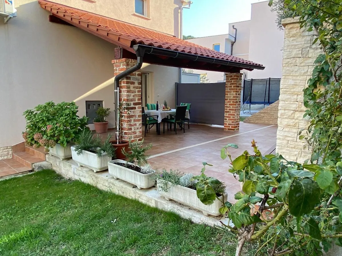 Apartments Poljak Supetarska Draga